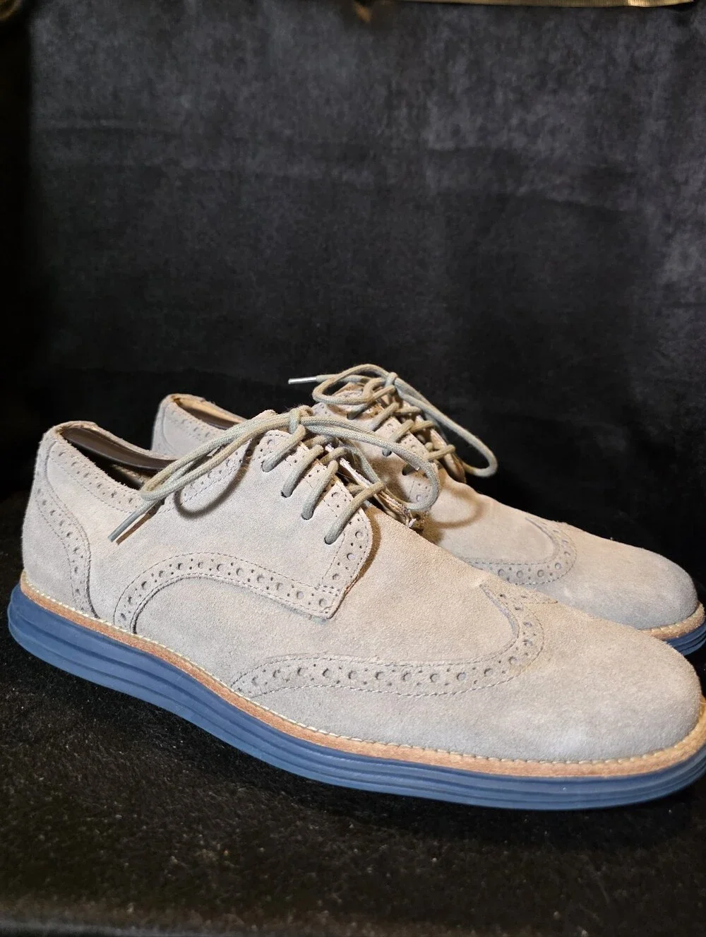 Cole Haan Men's Suede Wingtip Derby Shoes in Light Gray with Blue Sole Size 10